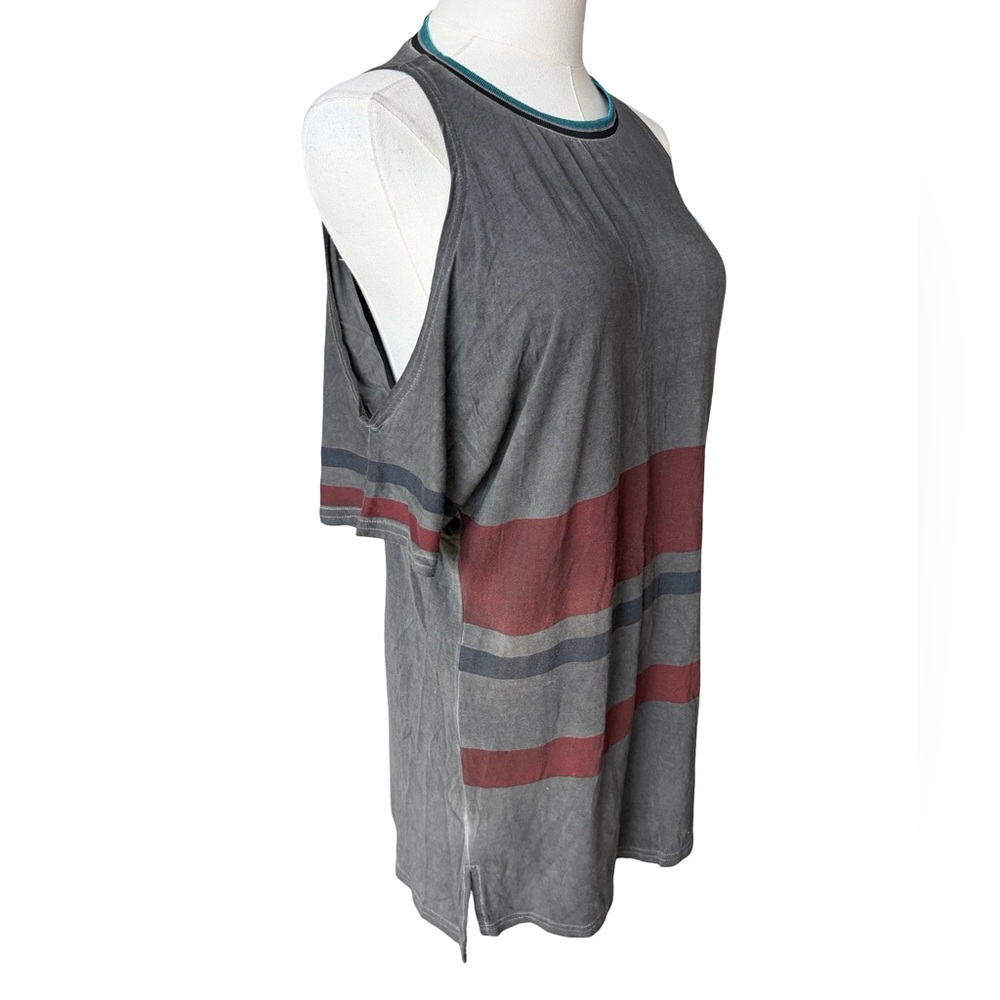 POL Sleeveless Gray Relaxed Tee Cold Shoulder
